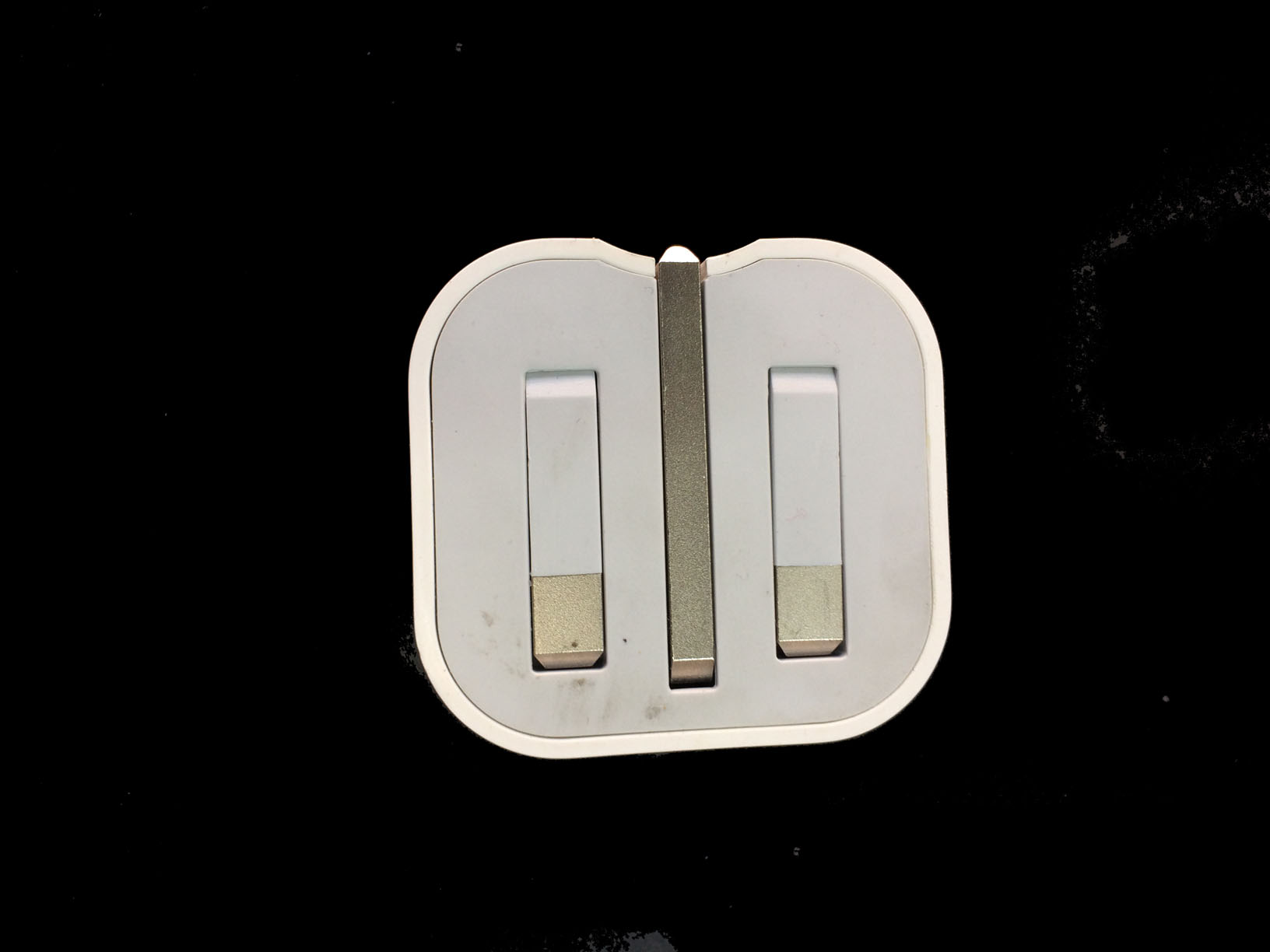 شارژر سه پین 20W اپل  اصلی (کارکرده)