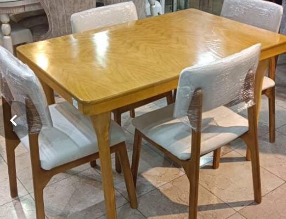 میز نهارخوری چهارنفره مدل سوین